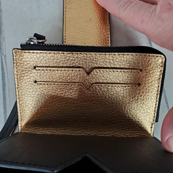 Vince Camuto Leather Wristlet Wallet Black - Picture 8 of 16